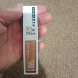 Maybelline Super Stay Active Wear Concealer in Warm Beige